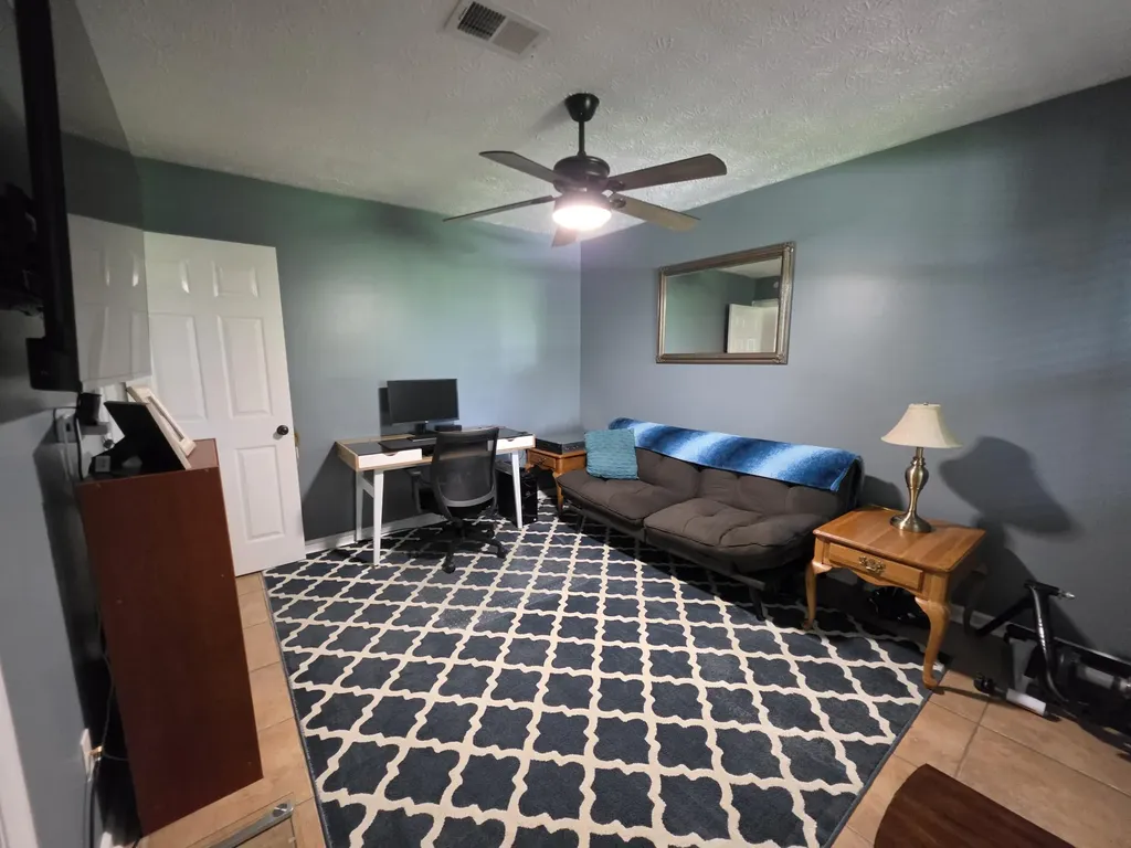 142 Mills Lane Frankfort KY 40601
