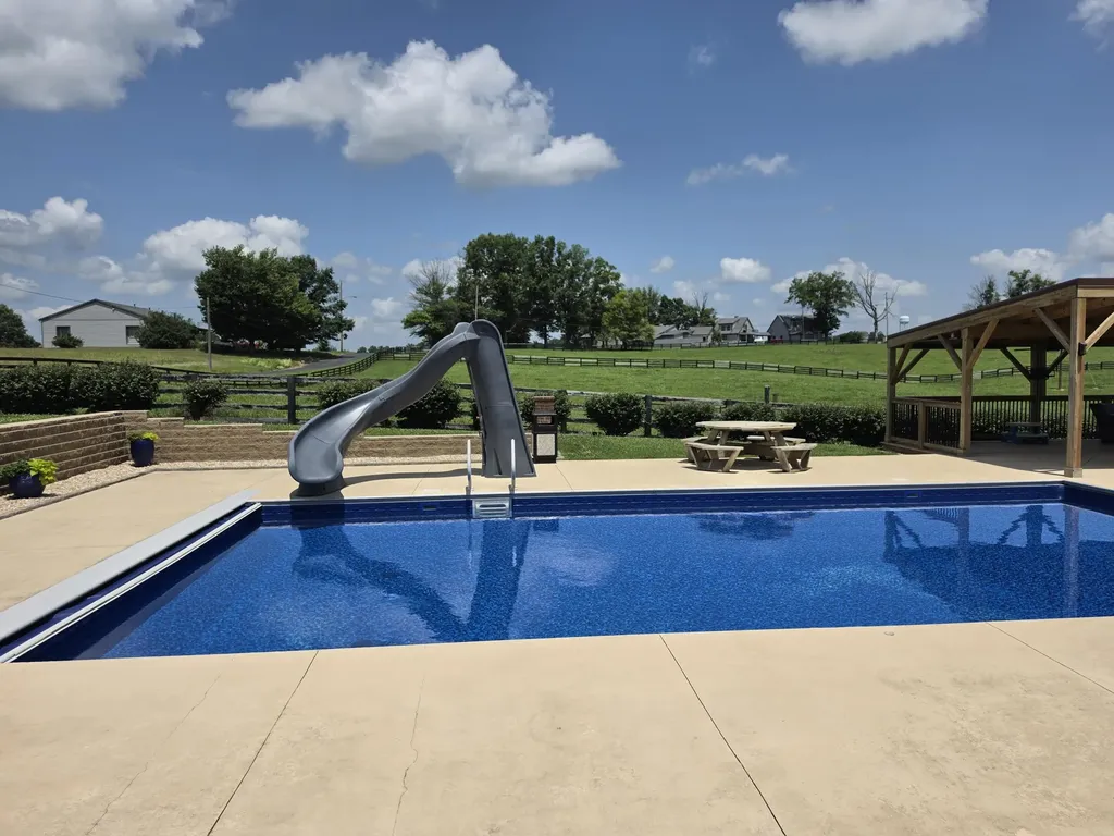 142 Mills Lane Frankfort KY 40601