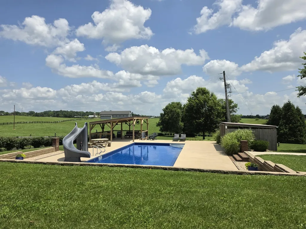 142 Mills Lane Frankfort KY 40601