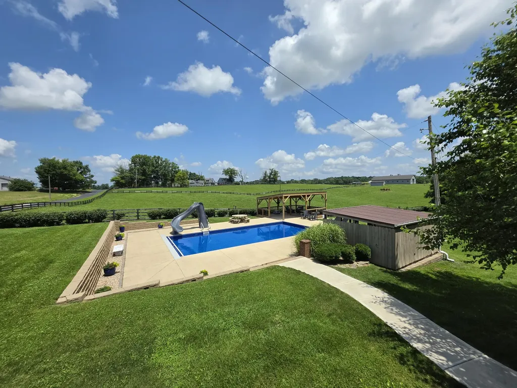 142 Mills Lane Frankfort KY 40601