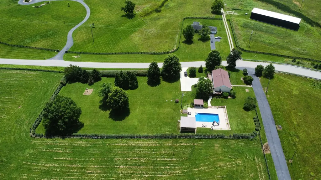 142 Mills Lane Frankfort KY 40601