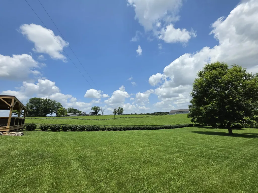 142 Mills Lane Frankfort KY 40601