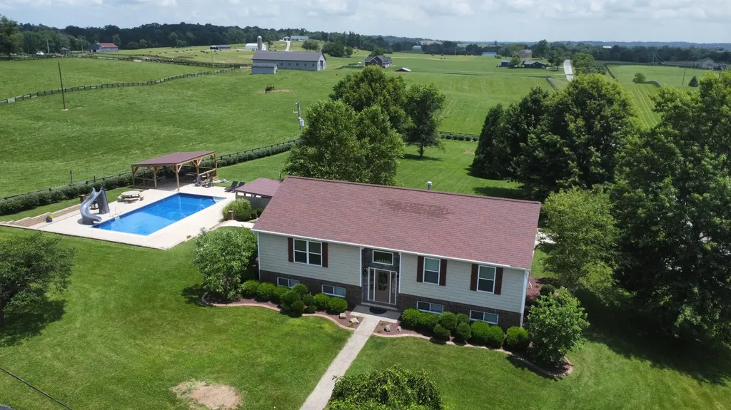 142 Mills Lane Frankfort KY 40601