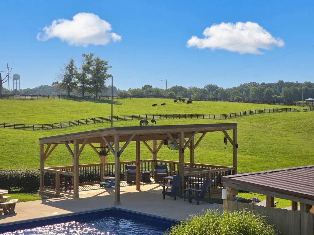 142 Mills Lane Frankfort KY 40601