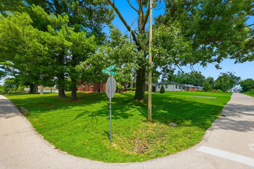 220 Forrest Drive Lawrenceburg KY 40342