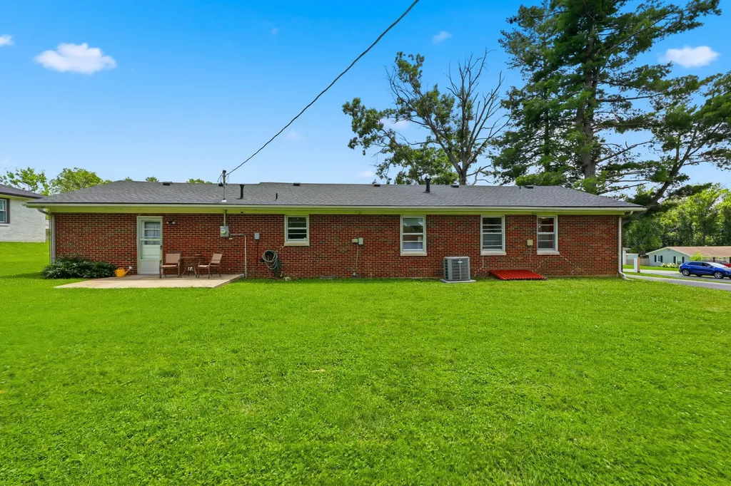 220 Forrest Drive Lawrenceburg KY 40342