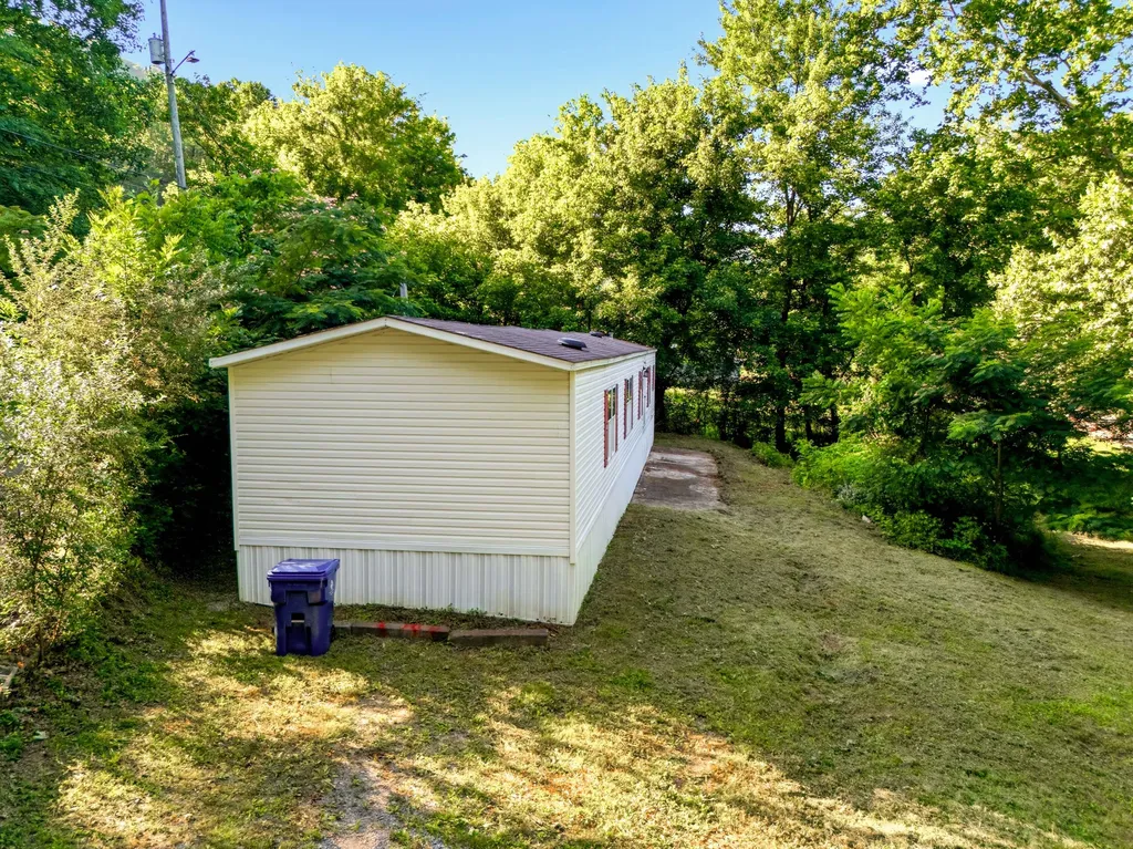 7 Alvie Buell Road Pineville KY 40977