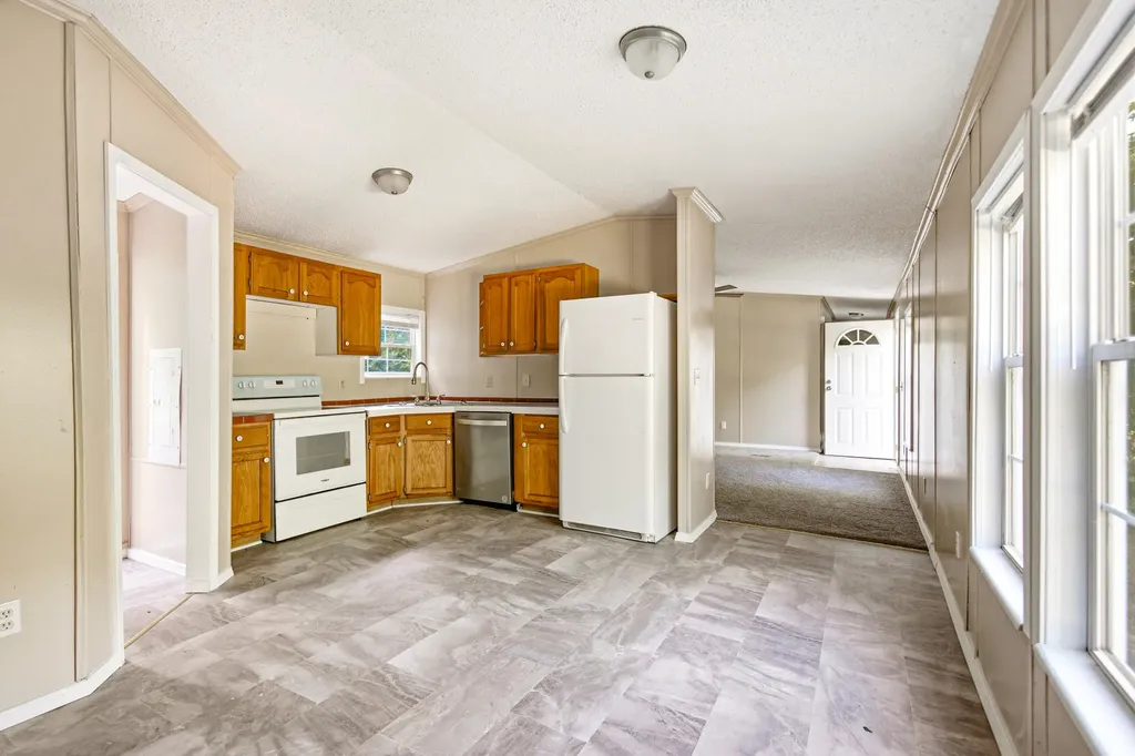 7 Alvie Buell Road Pineville KY 40977