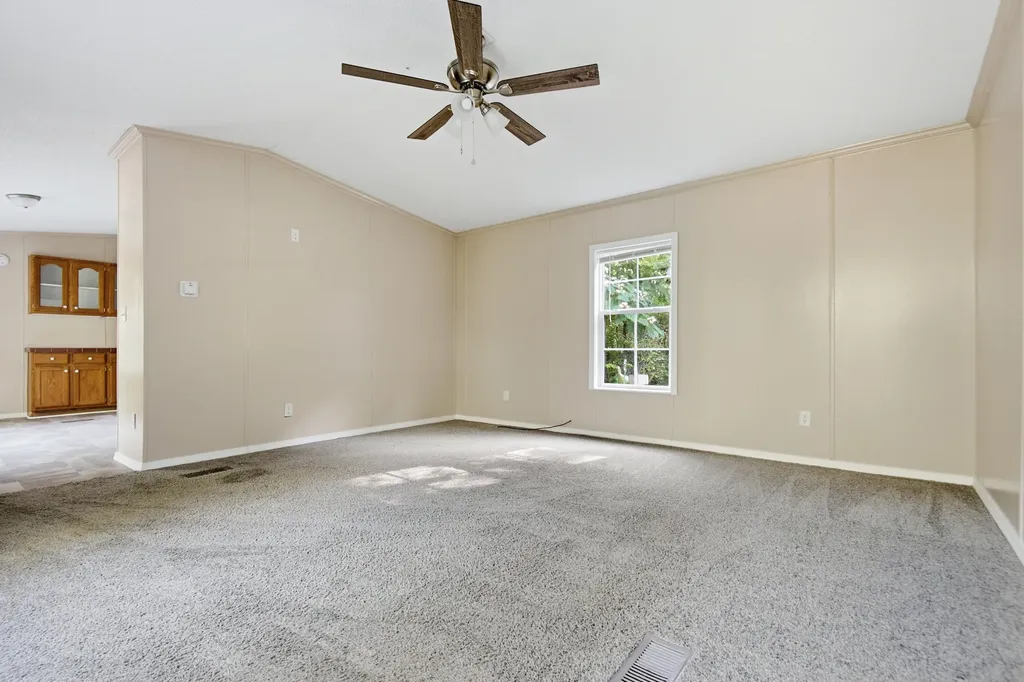 7 Alvie Buell Road Pineville KY 40977