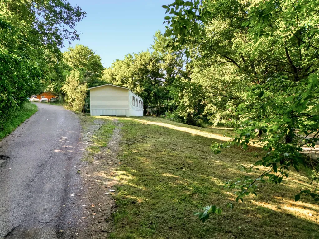 7 Alvie Buell Road Pineville KY 40977
