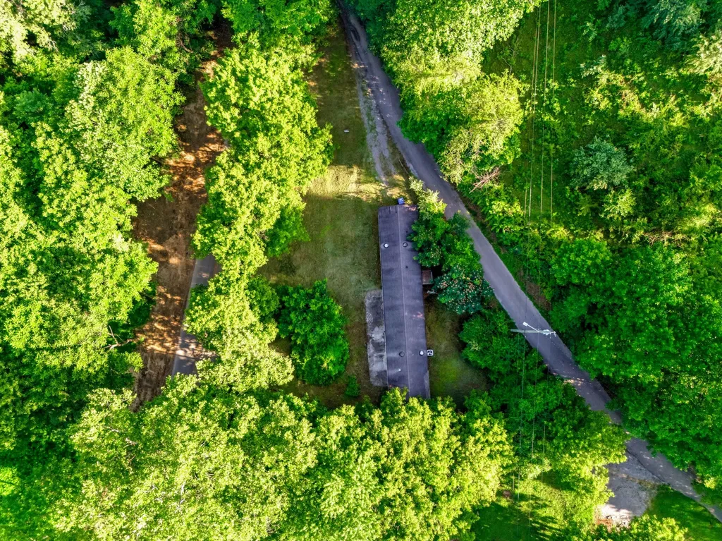 7 Alvie Buell Road Pineville KY 40977