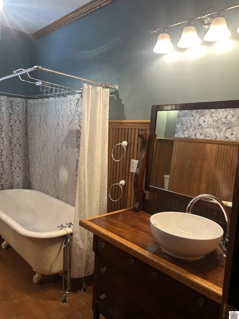 85 Main Street Cadiz KY 42211