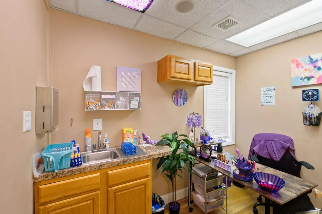 1618 Harrodsburg Road Lexington KY 40504