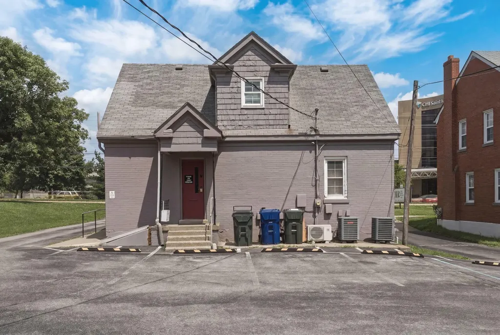 1618 Harrodsburg Road Lexington KY 40504