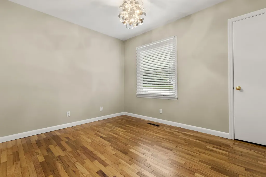 1038 Sioux Trail Frankfort KY 40601
