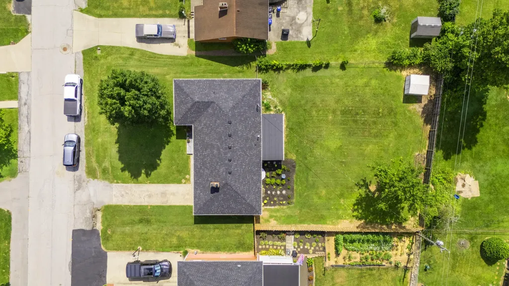1038 Sioux Trail Frankfort KY 40601