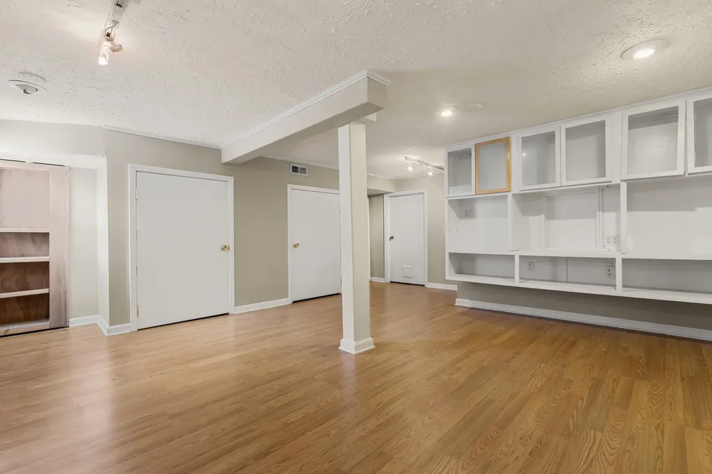 1038 Sioux Trail Frankfort KY 40601