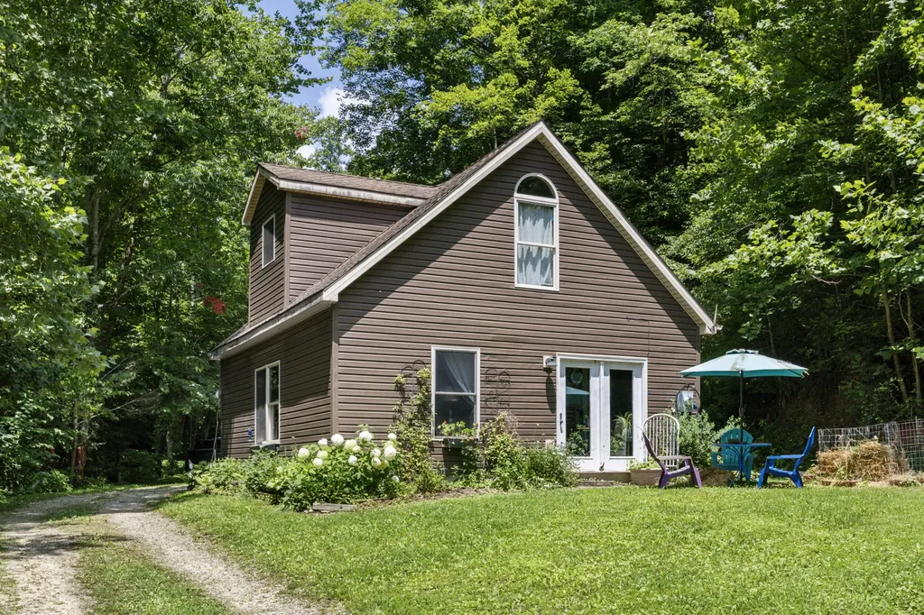 365 Johnny Morton Hollow Road Stanton KY 40380
