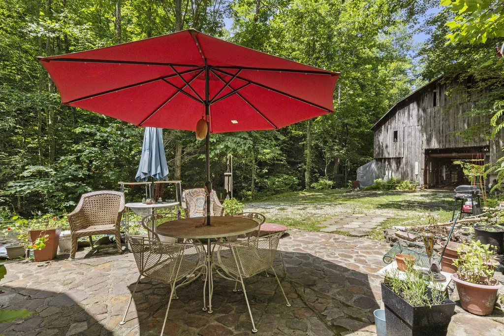 365 Johnny Morton Hollow Road Stanton KY 40380