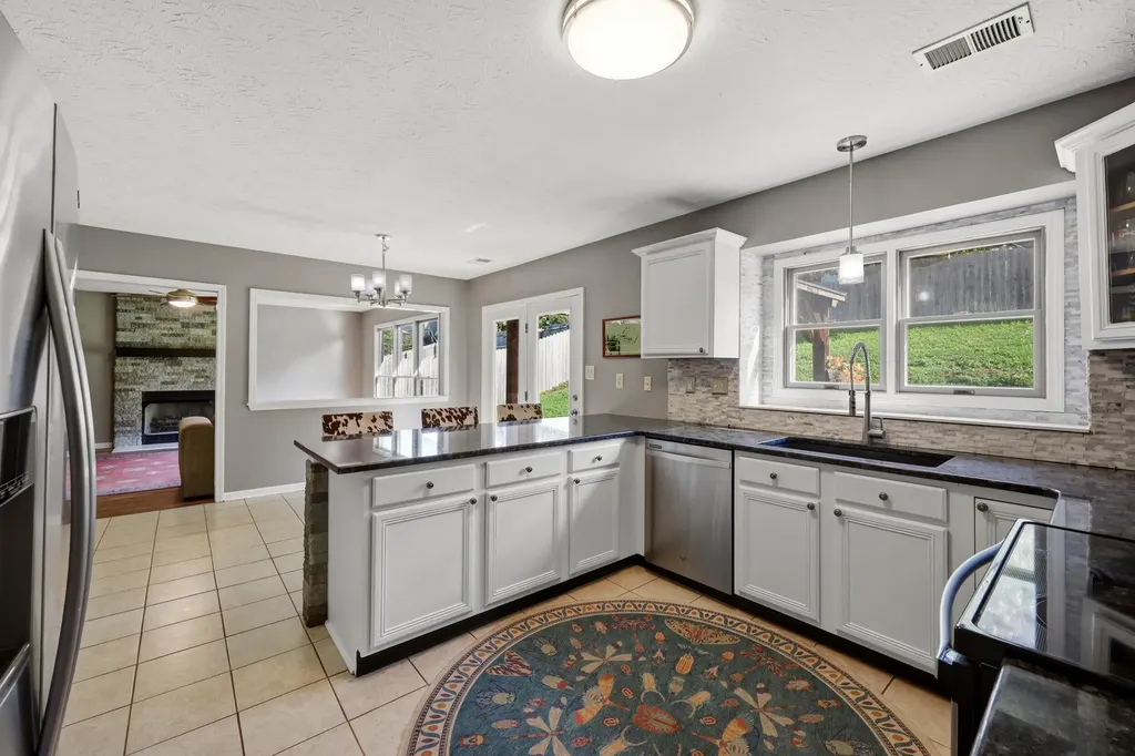 473 Amberley Drive Lexington KY 40515
