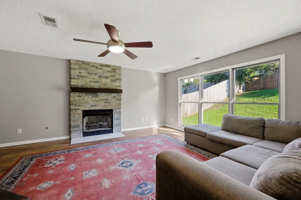 473 Amberley Drive Lexington KY 40515