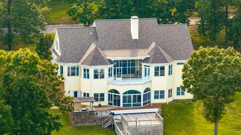 129 Wayne Circle New Concord KY 42076