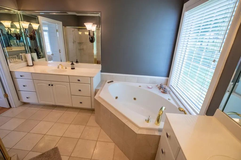 129 Wayne Circle New Concord KY 42076