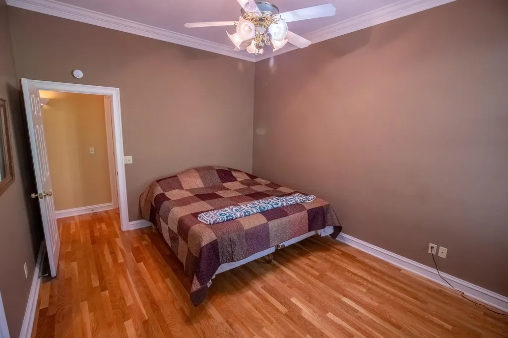 129 Wayne Circle New Concord KY 42076