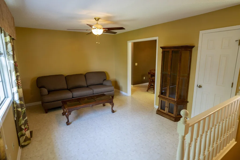 129 Wayne Circle New Concord KY 42076