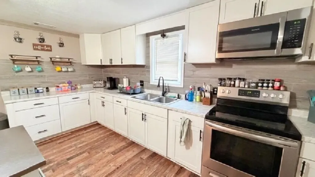 6804 U.s. 641 Gilbertsville KY 42044