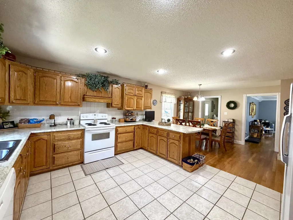 55 E Highway 577 Manchester KY 40962