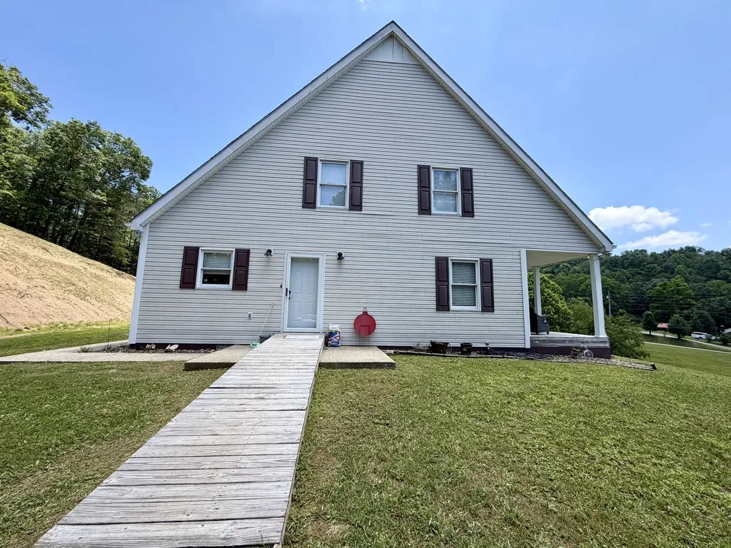 55 E Highway 577 Manchester KY 40962