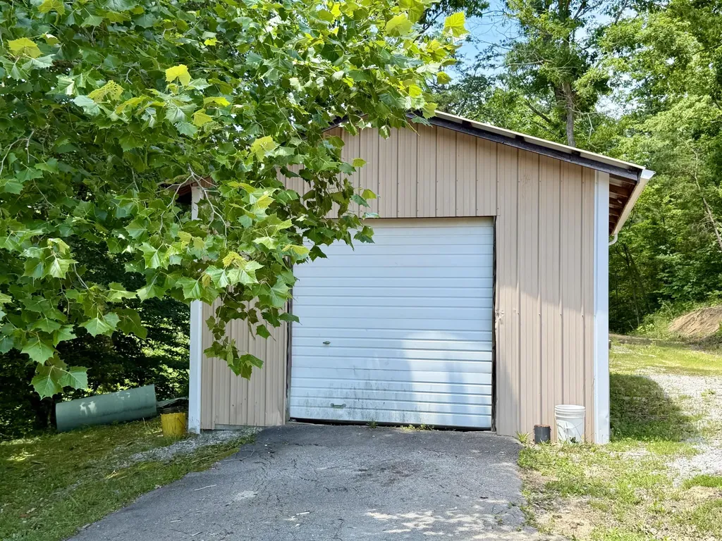 55 E Highway 577 Manchester KY 40962