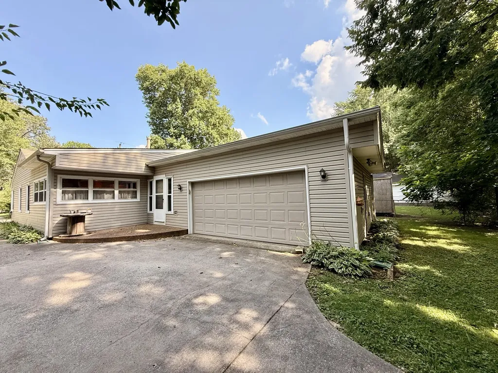 3219 Lorine Lane Paducah KY 42001