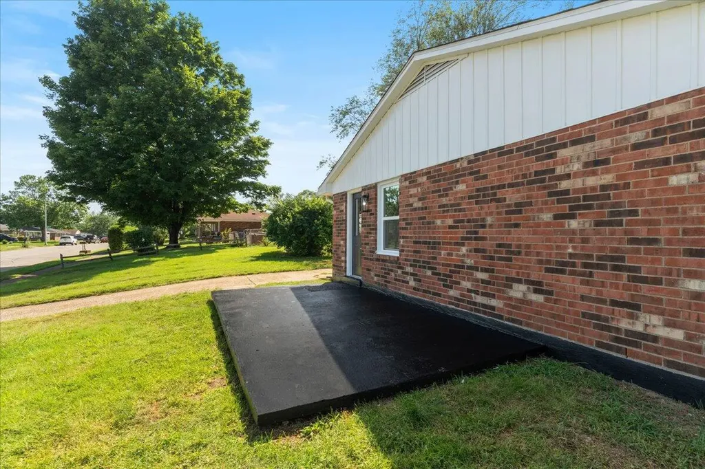 634 Hollow Creek Road Lexington KY 40511