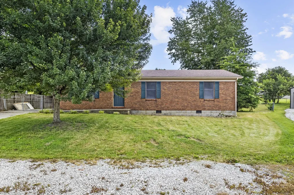 159 Hickory Road Lawrenceburg KY 40342