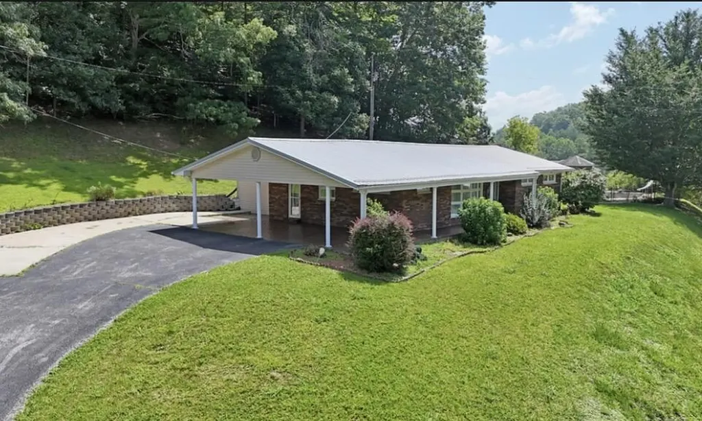 3590 Ky-638 Manchester KY 40962