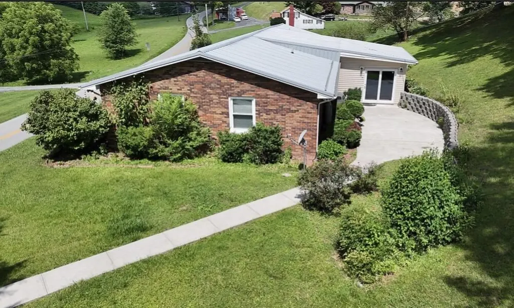 3590 Ky-638 Manchester KY 40962