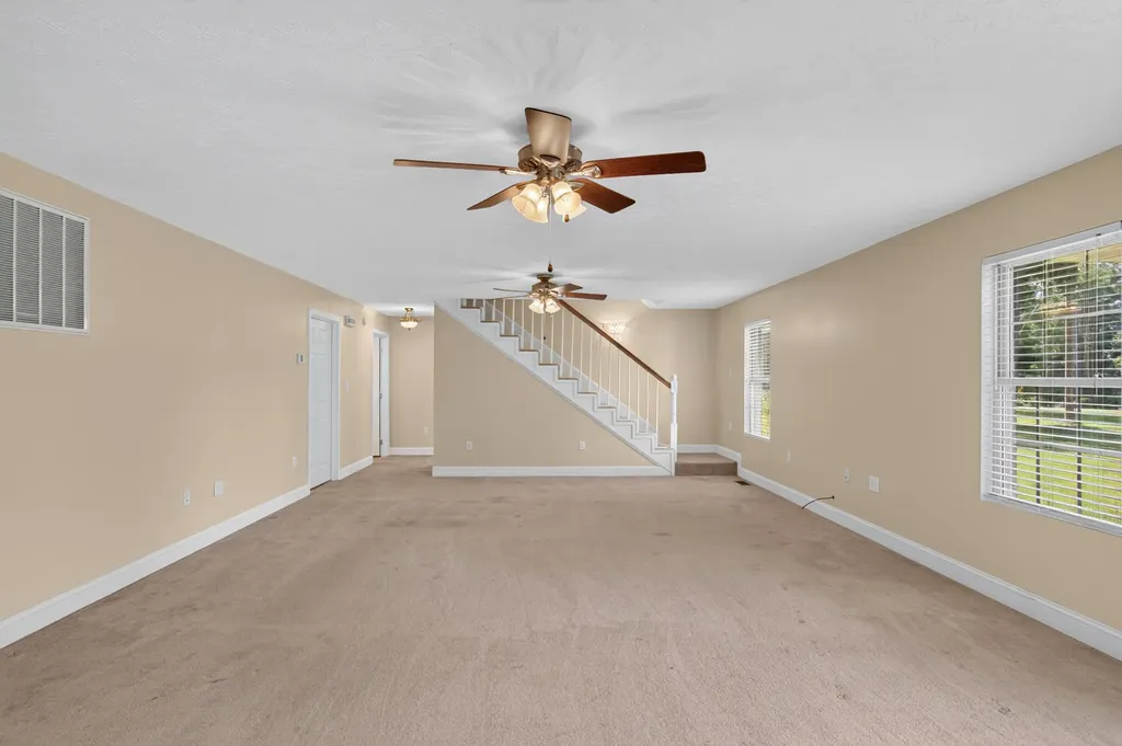 1408 Ky-80 Windsor KY 42565