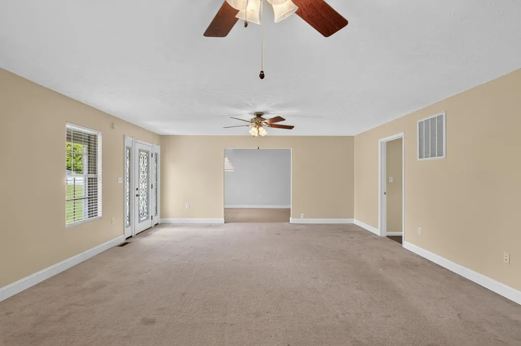1408 Ky-80 Windsor KY 42565