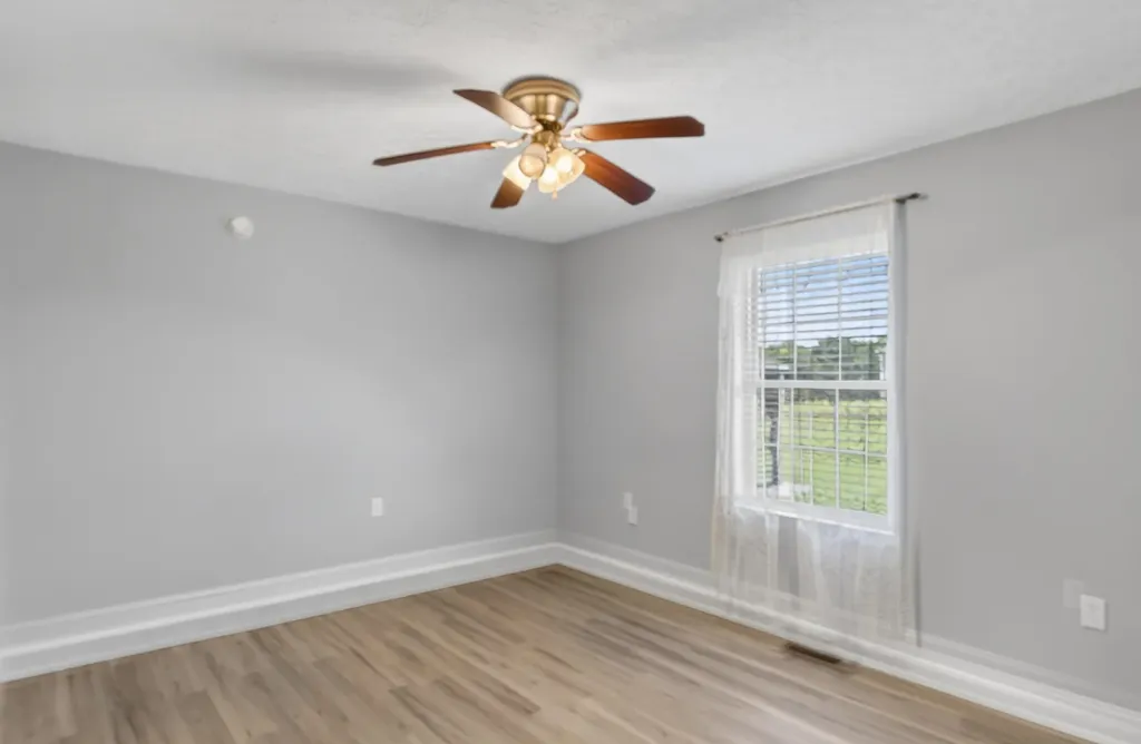 1408 Ky-80 Windsor KY 42565