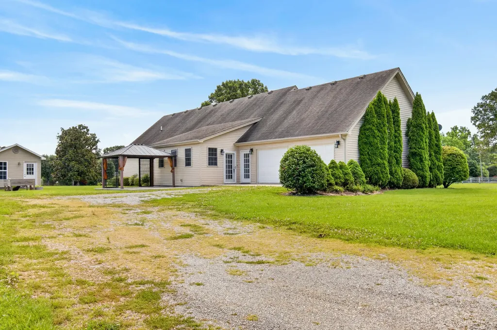 1408 Ky-80 Windsor KY 42565