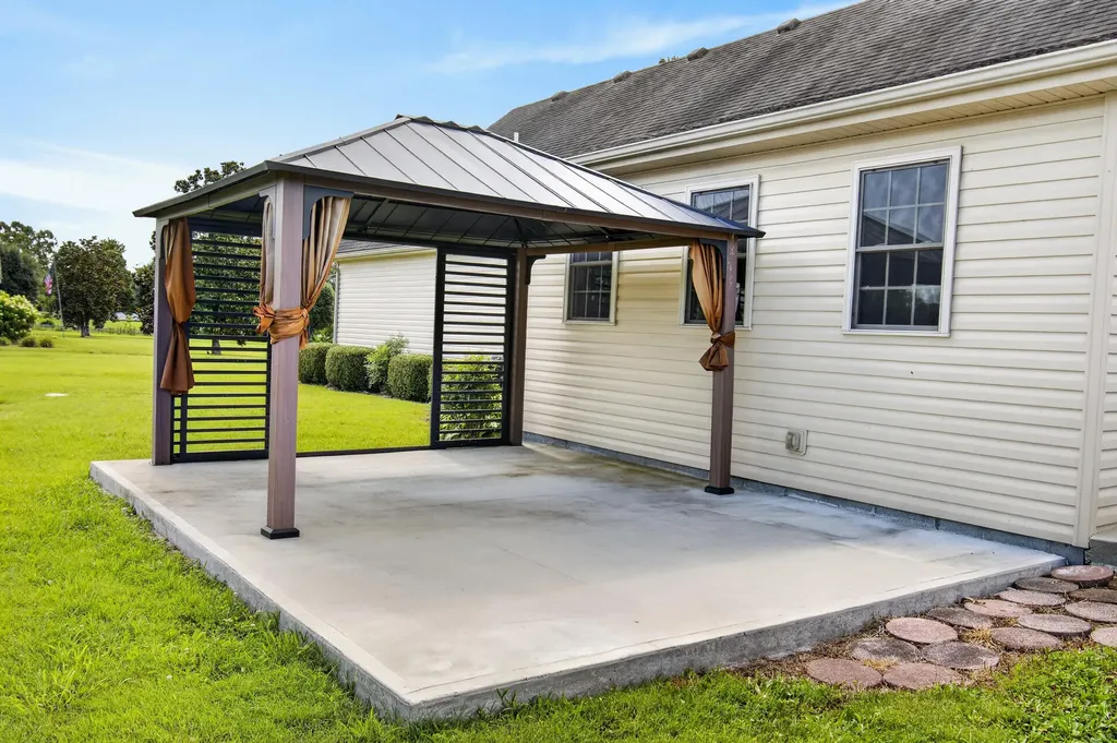 1408 Ky-80 Windsor KY 42565