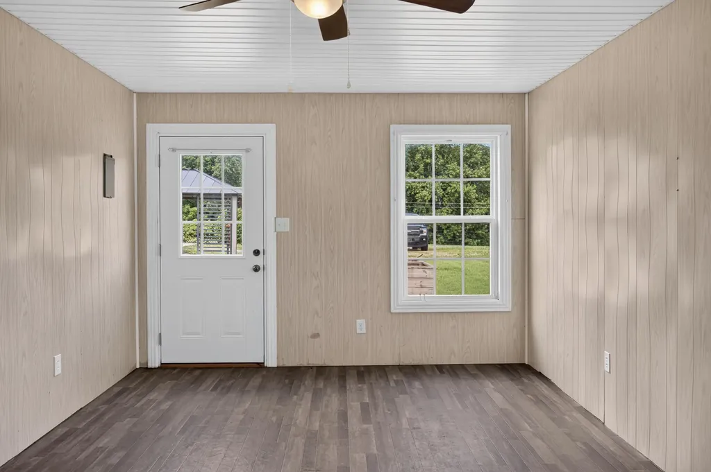 1408 Ky-80 Windsor KY 42565