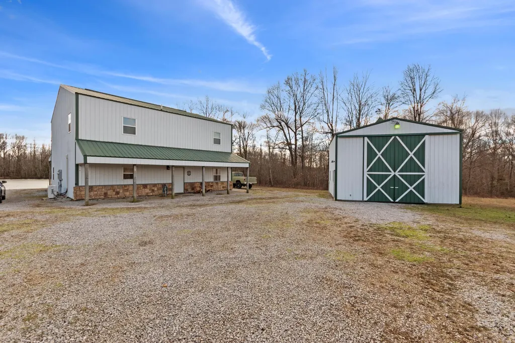 75 William Curnel Road Marion KY 42064