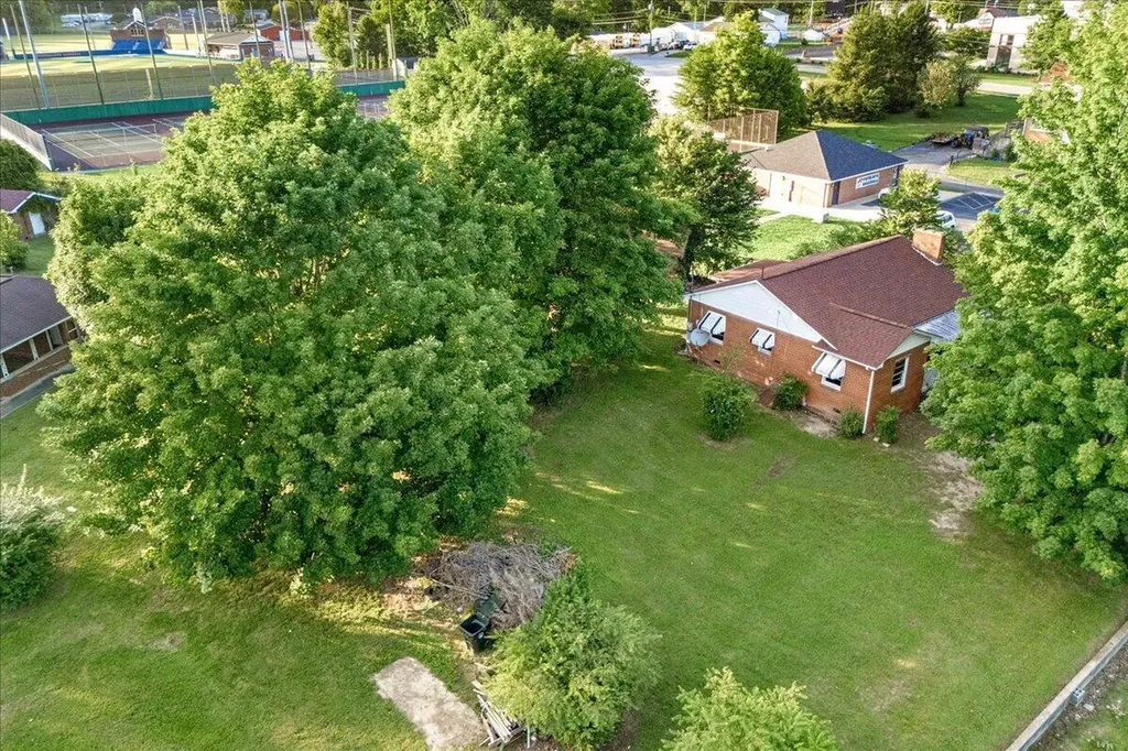 1110 Main Street Williamsburg KY 40769