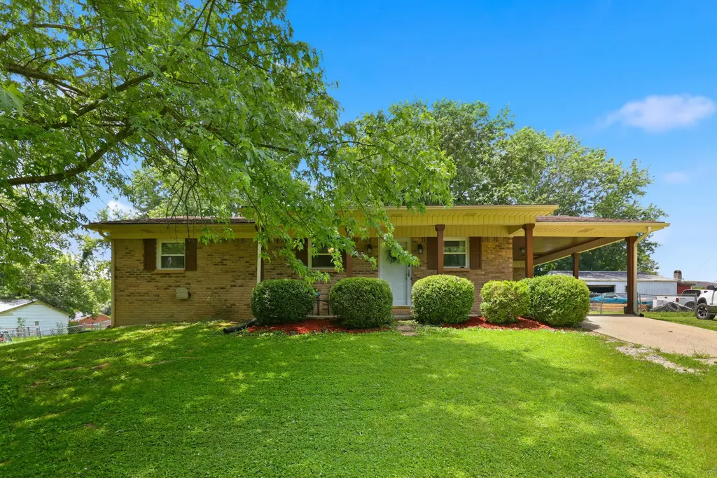 1919 Gilberts Creek Road Lancaster KY 40444