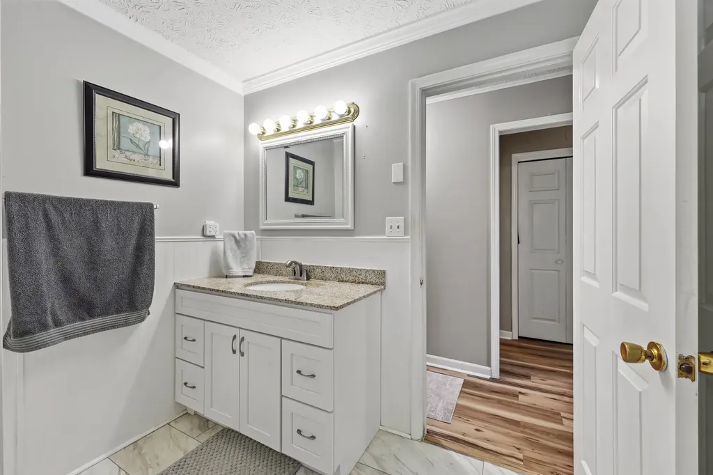 1919 Gilberts Creek Road Lancaster KY 40444