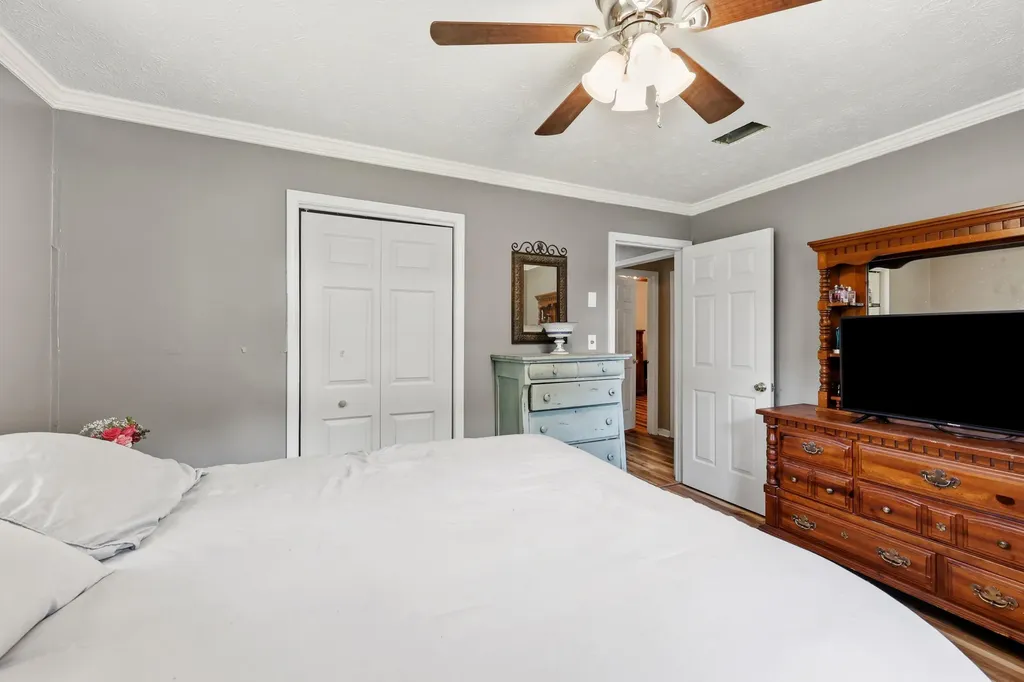 1919 Gilberts Creek Road Lancaster KY 40444