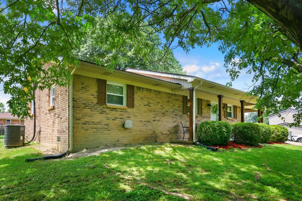 1919 Gilberts Creek Road Lancaster KY 40444